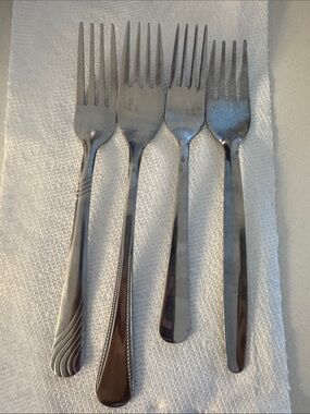 Stainless Steel Dinner Forks - Silver Finish (Assorted 4 Set)
